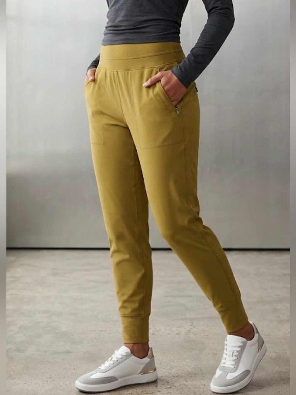 Athleta Women's Green Yellow High-Waist Joggers Size M